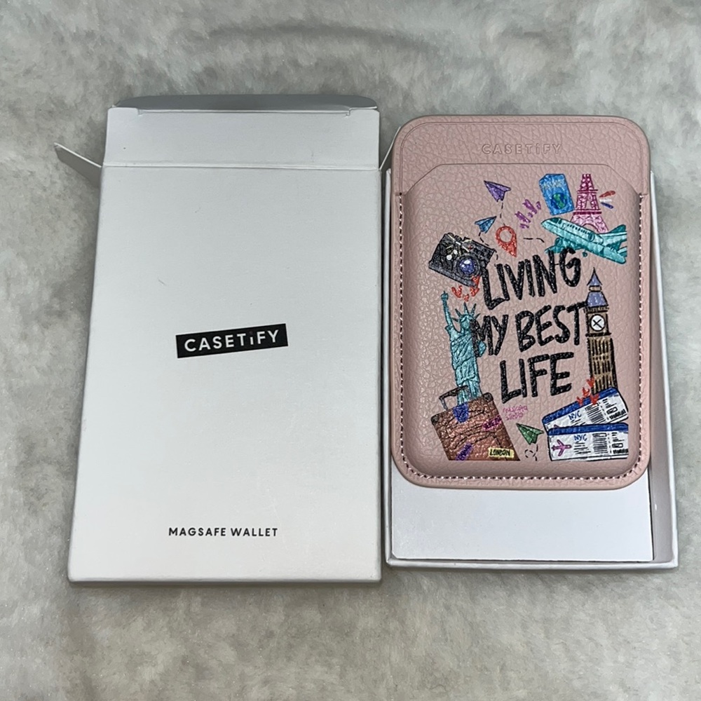 MagSafe wallet